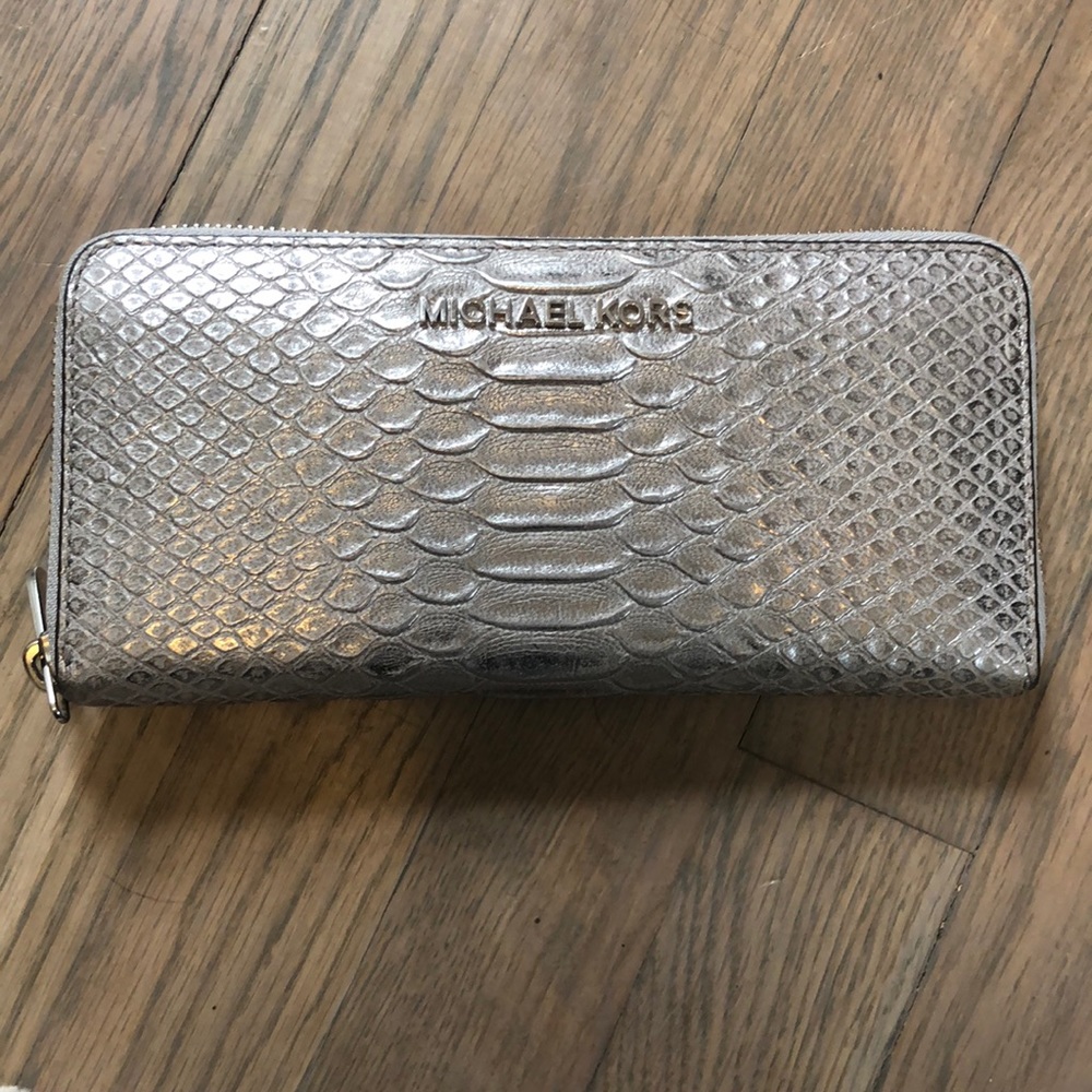 Michael  Kors wallet